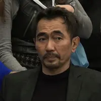 Pak Mamin selaku ketua RW di kampung Cikiray, Desa Sukamanah, Cisaat, Sukabumi menjelaskan sejarah Padepokan Brajamusti, dan kegiatan di dalamnya.