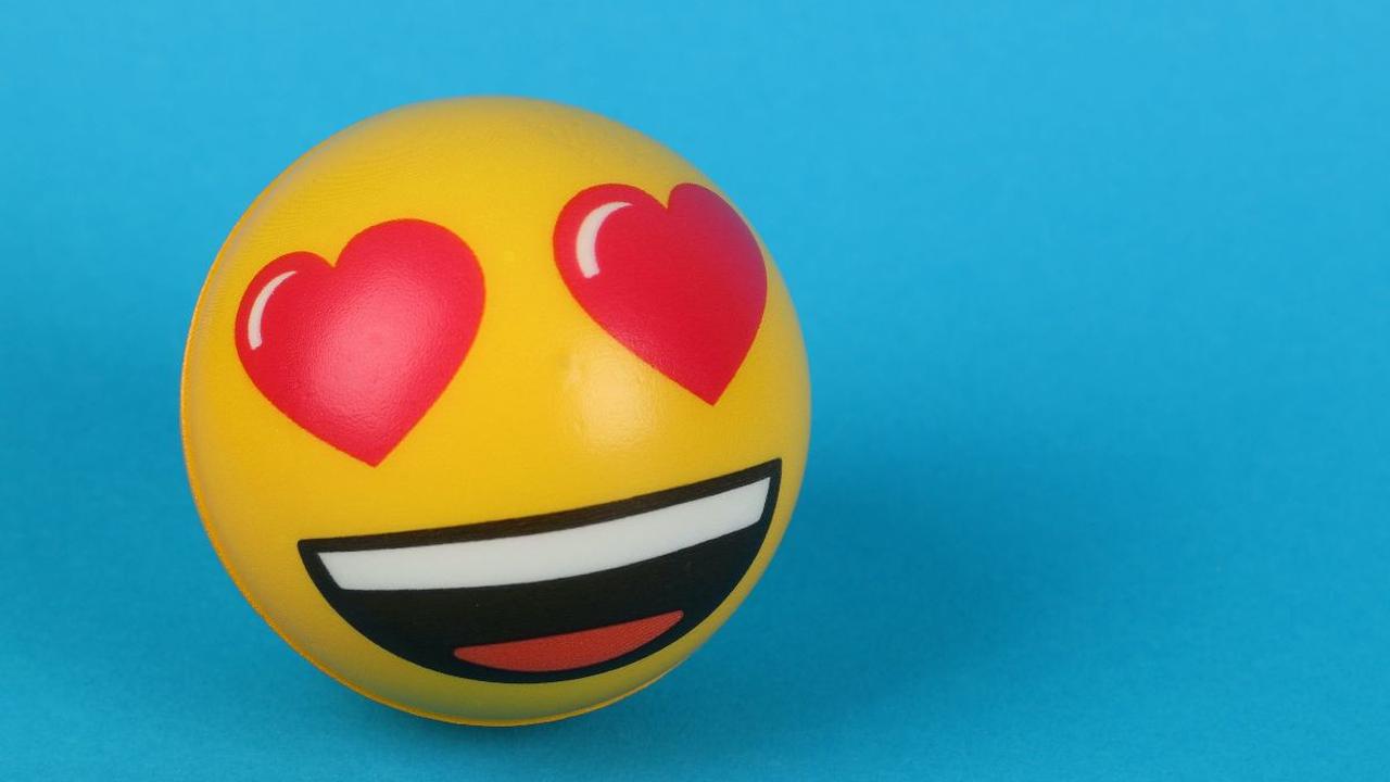 Berikut adalah 10 emoji yang paling banyak dipakai orang di seluruh dunia:<br>