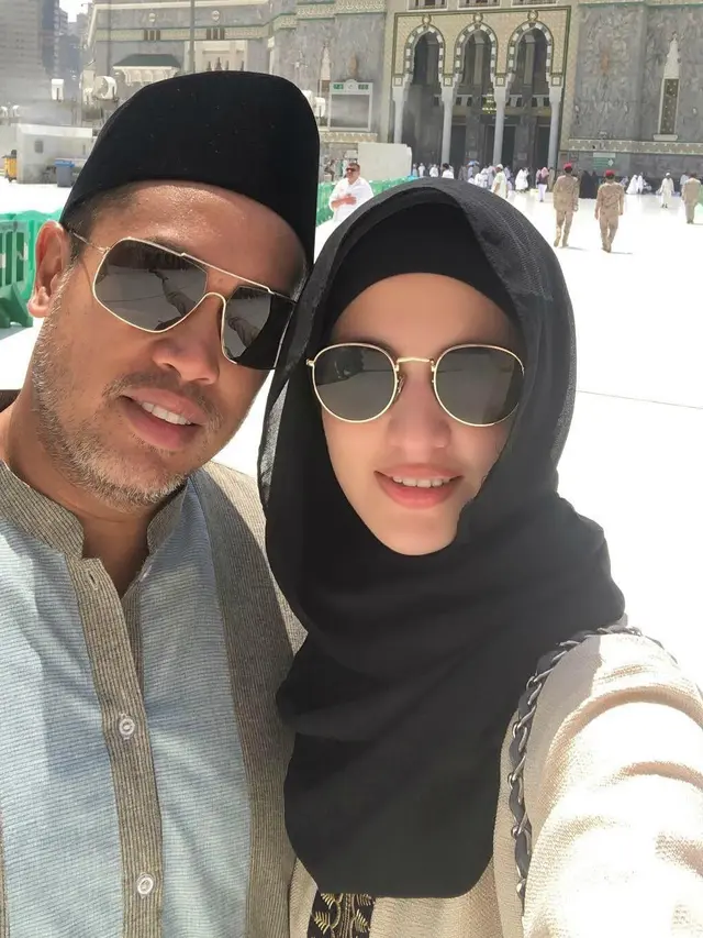 6 Potret Nia Ramadhani Pakai Hijab, Cantik Bikin Pangling