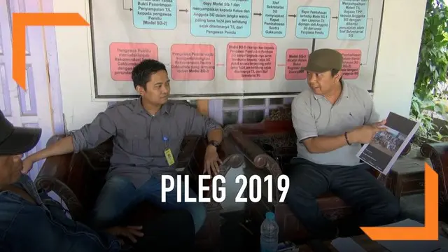 Perwakilan Partai Demokrat Kabupaten Subang melapor ke Panwaslu tentang dugaan adanya kecurangan dalam Pileg 2019.