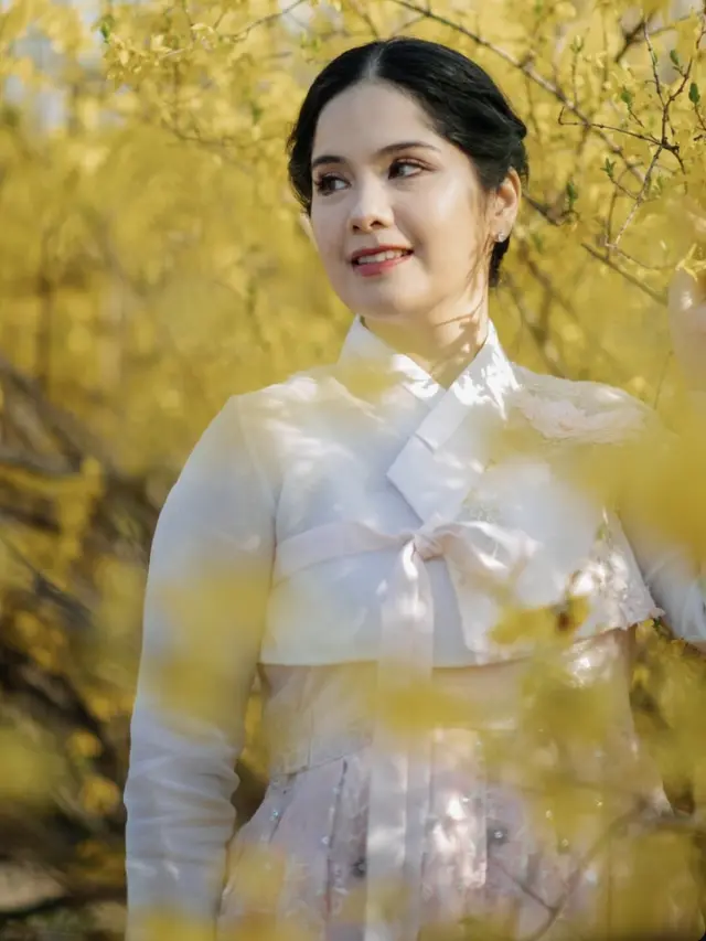 Annisa Pohan Dirias oleh MUA Korea Selatan. [@eco_subin]