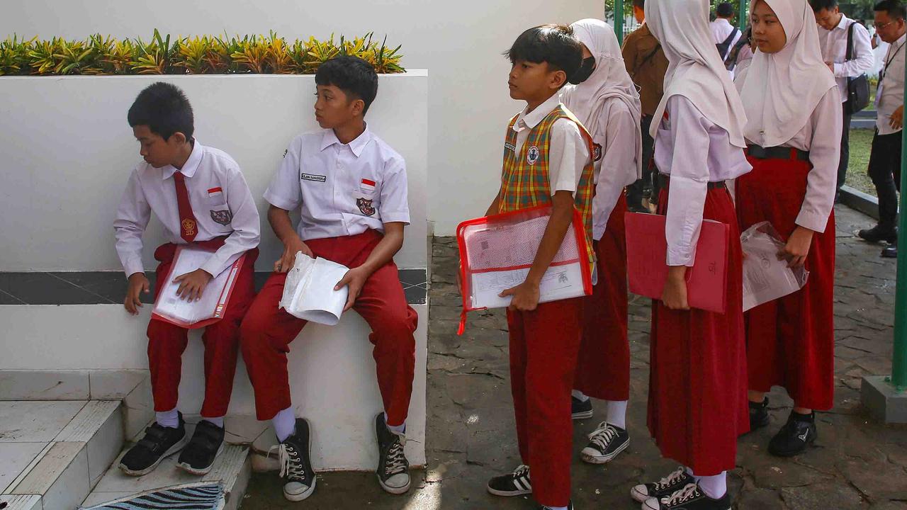 FOTO: Riang Gembira Calon Siswa Sekolah Rakyat Jalani Program Simulasi di Sentra Handayani