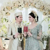 Bunga Jelitha dan Syamsir Alam (Instagram/mozawahyu)