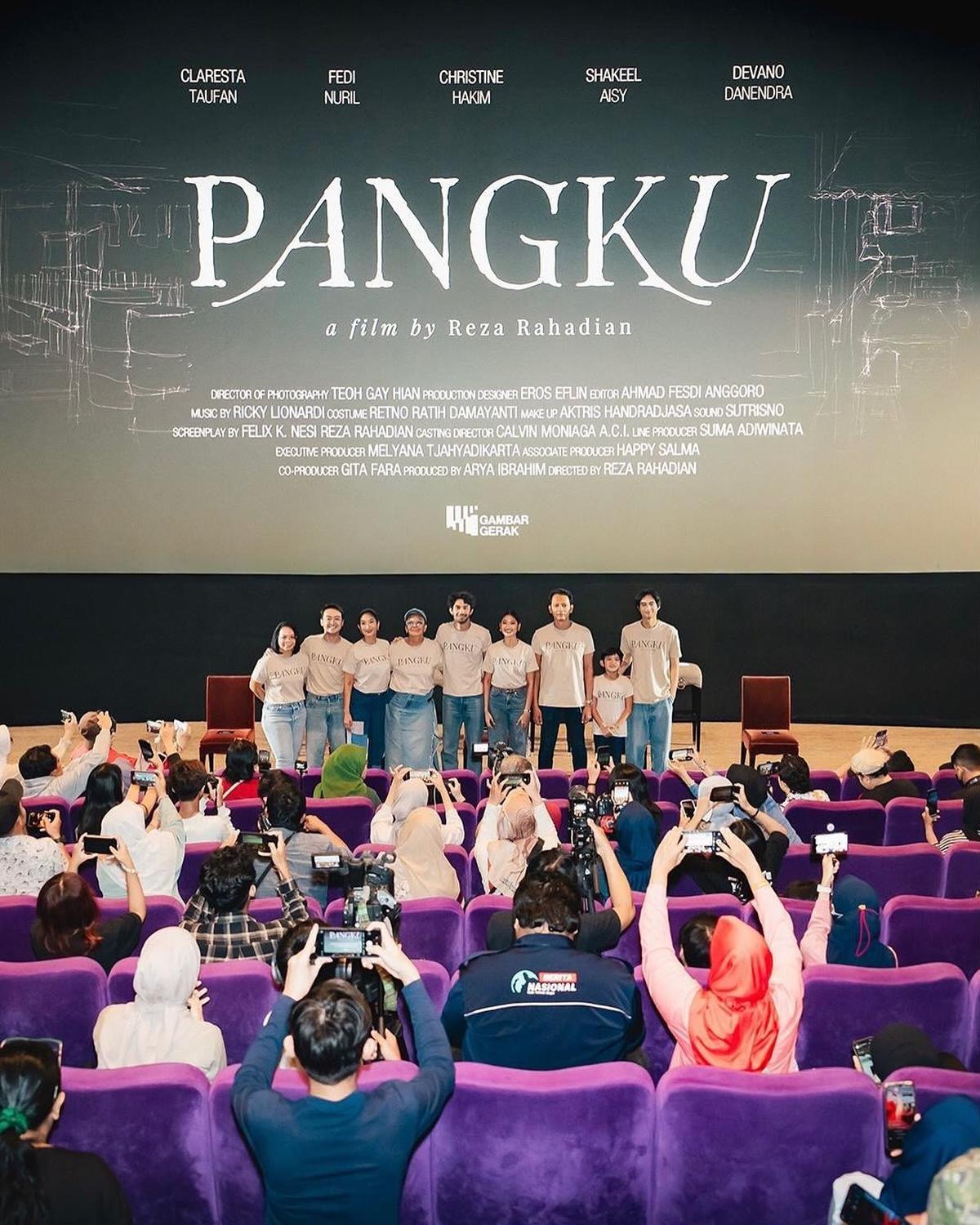 Reza Rahadian Debut Sebagai Sutradara, Simak Sinopsis dan Deretan Pemain&nbsp;Film&nbsp;'PANGKU'