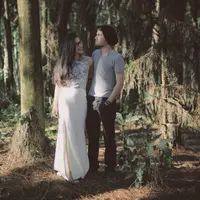 Orang-orang hopeless romantic biasanya punya konsep sendiri tentang asmara dan nggak jarang bersifat lebay. (Sumber foto: unsplash.com)