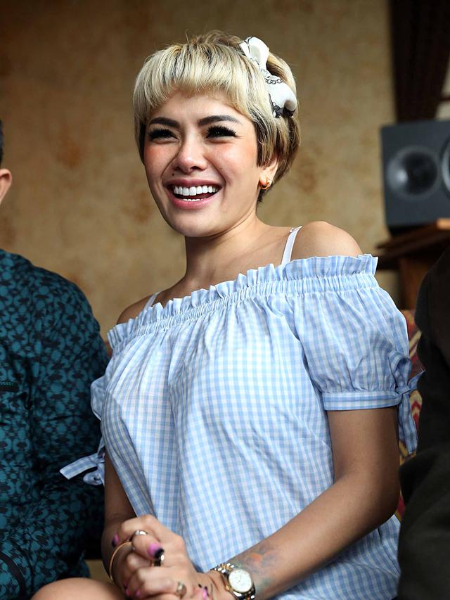 [Bintang] Nikita Mirzani