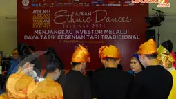 APKASI berupaya mendorong para pelaku usaha di daerah untuk menjalin hubungan dagang dengan banyak negara sehingga mampu menerobos sekaligus memenangkan persaingan pasar di ASEAN di JIExpo, Kemayoran, Senin (14/04/2014) (Liputan6.com/Miftahul Hayat). 