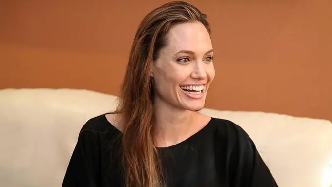 [Bintang] Angelina Jolie