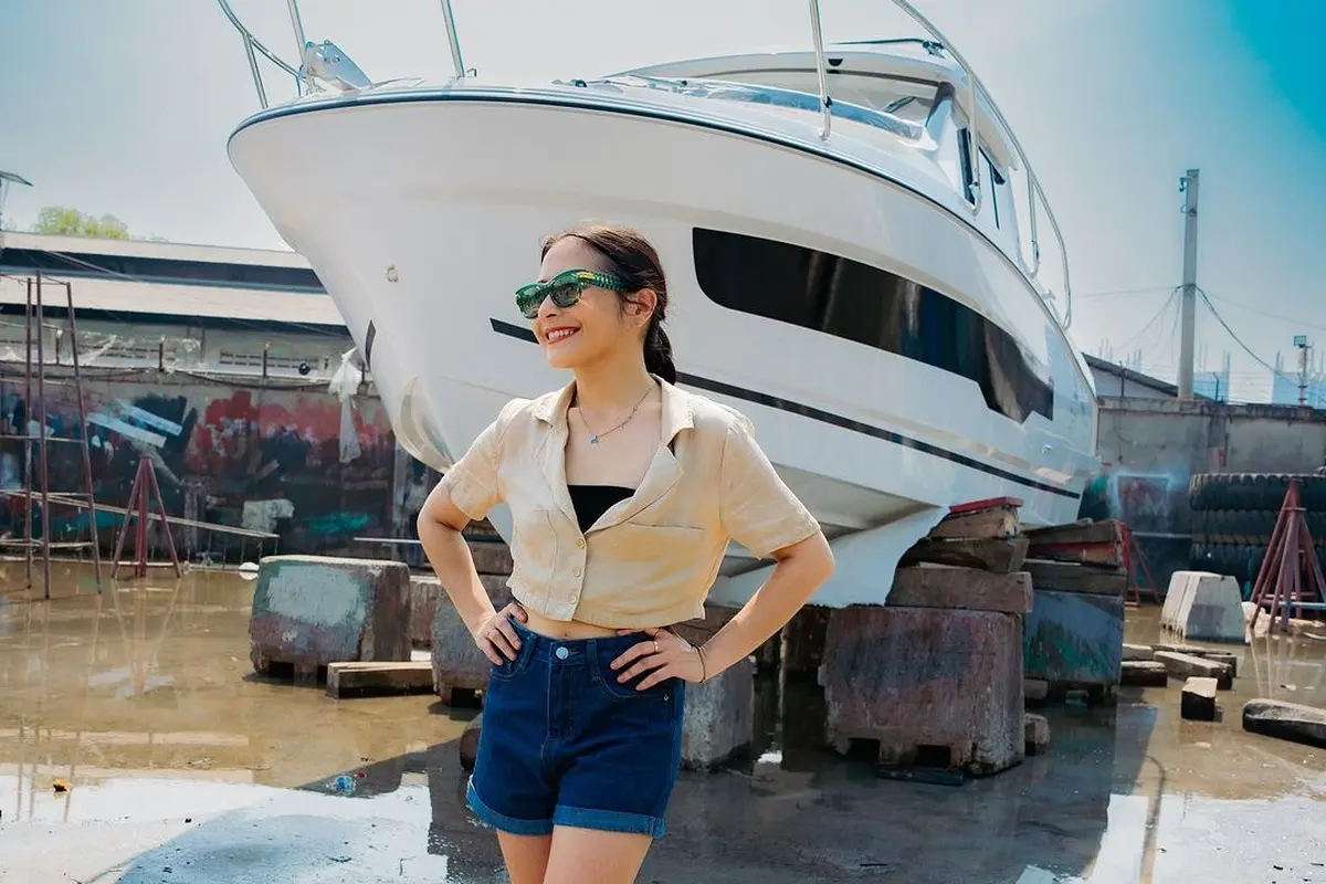 Prilly Latuconsina Keli Kapal