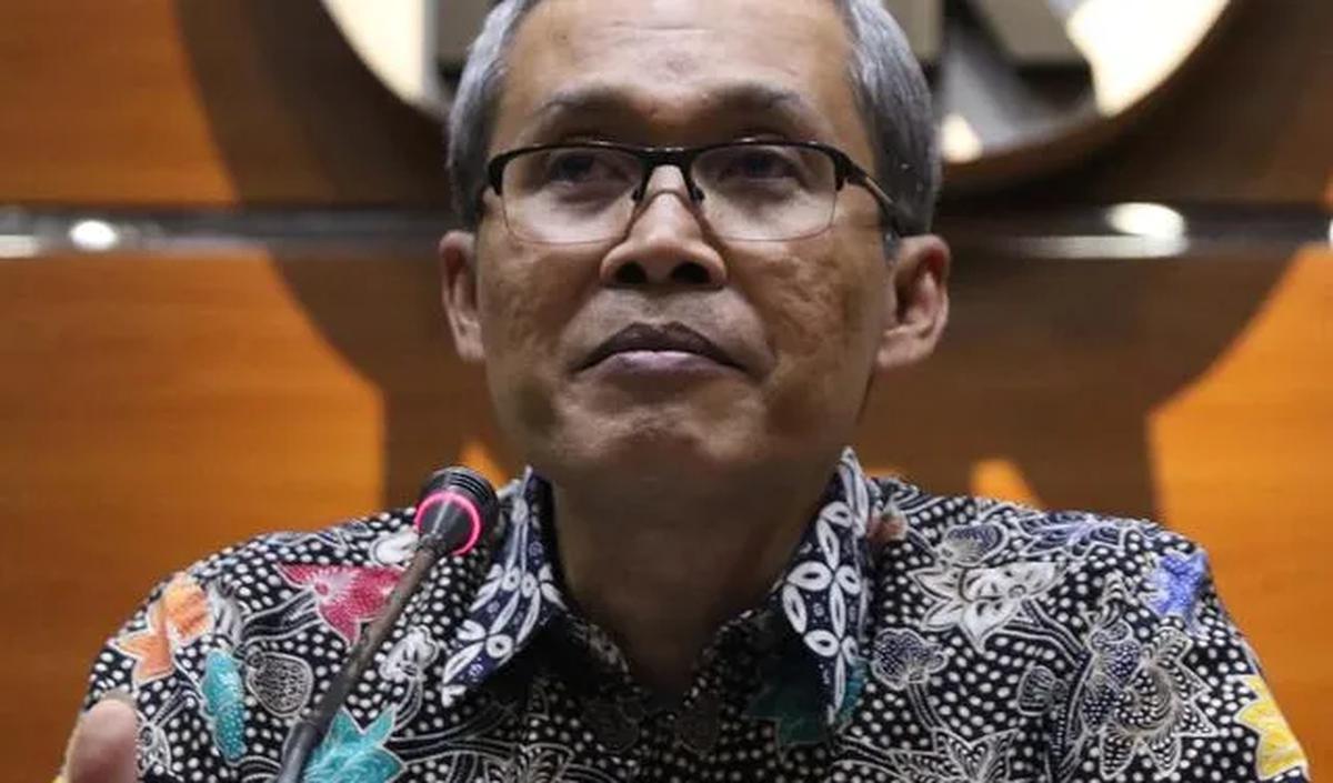 Alex menyebut persekongkolan tersebut merugikan perekonomian negara karena bisa menyebabkan perusahaan-perusahaan tak mendapatkan pendapatan yang seharusnya.