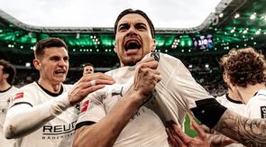 Ekspresi emosional bek Borussia Monchengladbach setelah mencetak gol kemenangan atas Union Berlin dalam laga pekan ke-24 Bundesliga 2025/2026, Minggu (1/3/2026). (Instagram Kevin Diks)