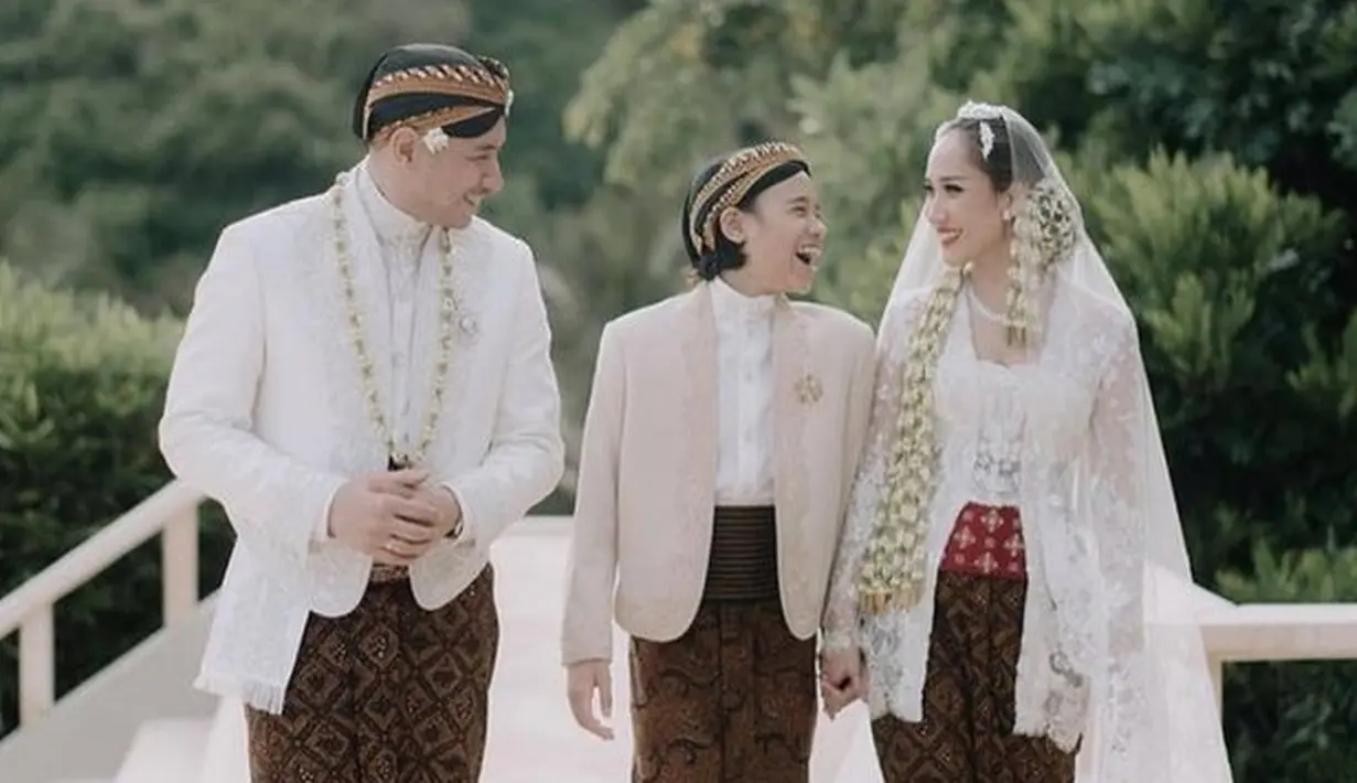 <p>Noah terlihat senang dan tersenyum saat ibunya menikah lagi. Noah tetap terlihat bahagia di tengah ramai komentar netizen yang mempertanyakan keputusan BCL menikah lagi. [Foto: instagram.com/itsmebcl/tagged]</p>