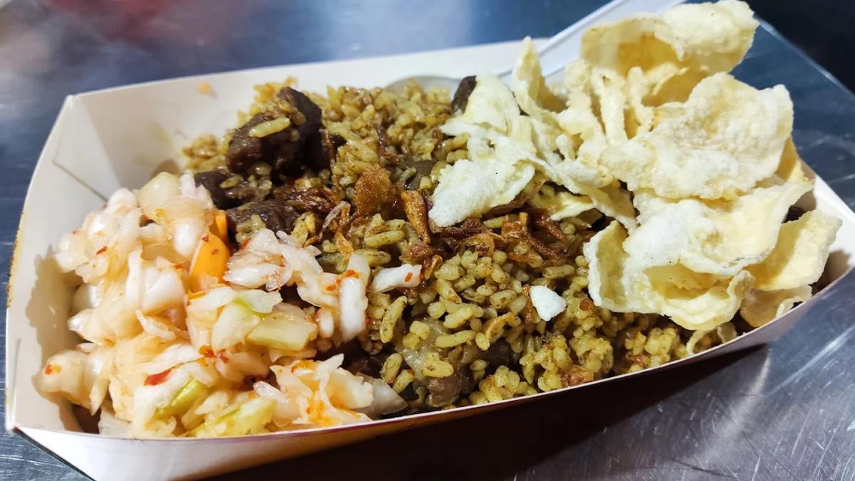 10 Rekomendasi Tempat Makan Malam Nasi Goreng di Jakarta Terfavorit 2026, Wajib Coba