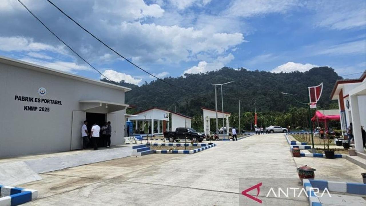 Menteri Trenggono: Pengelolaan Kampung Nelayan Merah Putih Dipercayakan pada Koperasi Desa Merah Putih