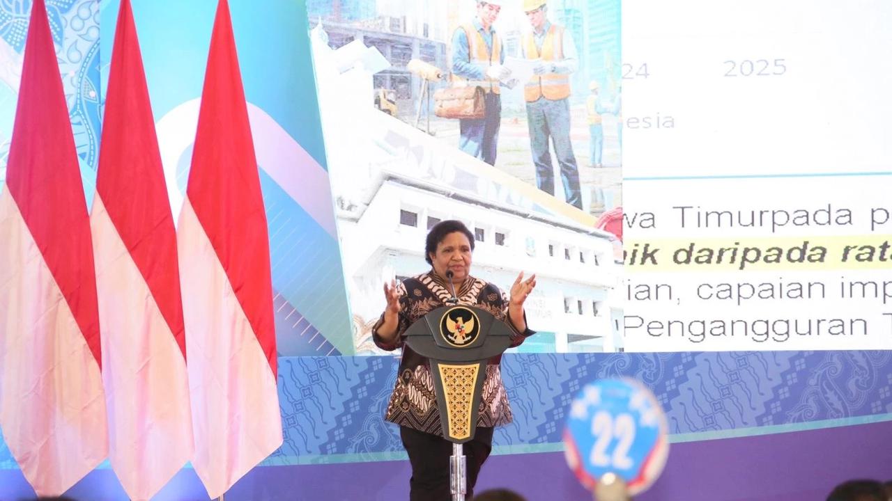 Wamendagri Ribka Haluk saat menghadiri Musrembang RKPD Provinsi Jatim Tahun 2027