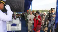 Ketua DPR RI Puan Maharani saat menghadiri Upacara Hari Ulang Tahun (HUT) ke-77 TNI Angkatan Udara (AU) di Taxi Echo Lanud Halim Perdanakusuma, Jakarta Timur, Minggu (9/4)/dpr.go.id.