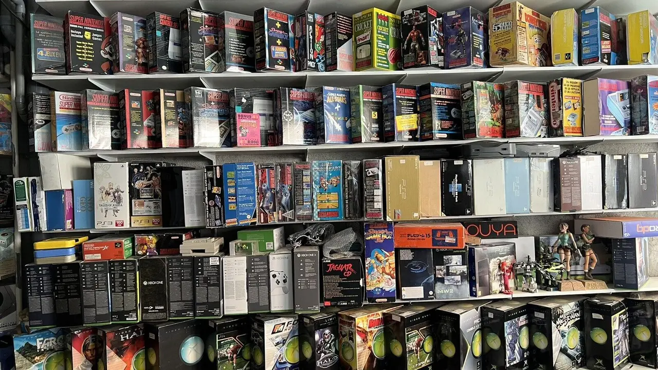 Koleksi lebih dari 2.200 konsol game dijual di eBay (Kaori30/eBay)