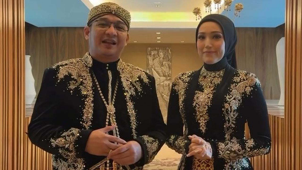 Tampil Kompak Bak Pengantin Baru Lagi