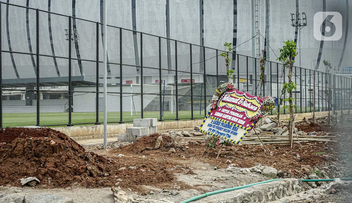 Kondisi lahan bekas Kampung Bayam, Jakarta, Rabu (11/5/2022). Hunian Kampung Susun Bayam akan menjadi pemukiman baru untuk warga yang tergusur karena pembangunan Jakarta Internasional Stadium. (Liputan6.com/Faizal Fanani)