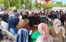 Hanya Rp20 Ribu! 600 Paket Sembako Ludes di Pasar Murah Kapuas, Bukti Nyata Subsidi Pemkab Jaga Stabilitas Harga
