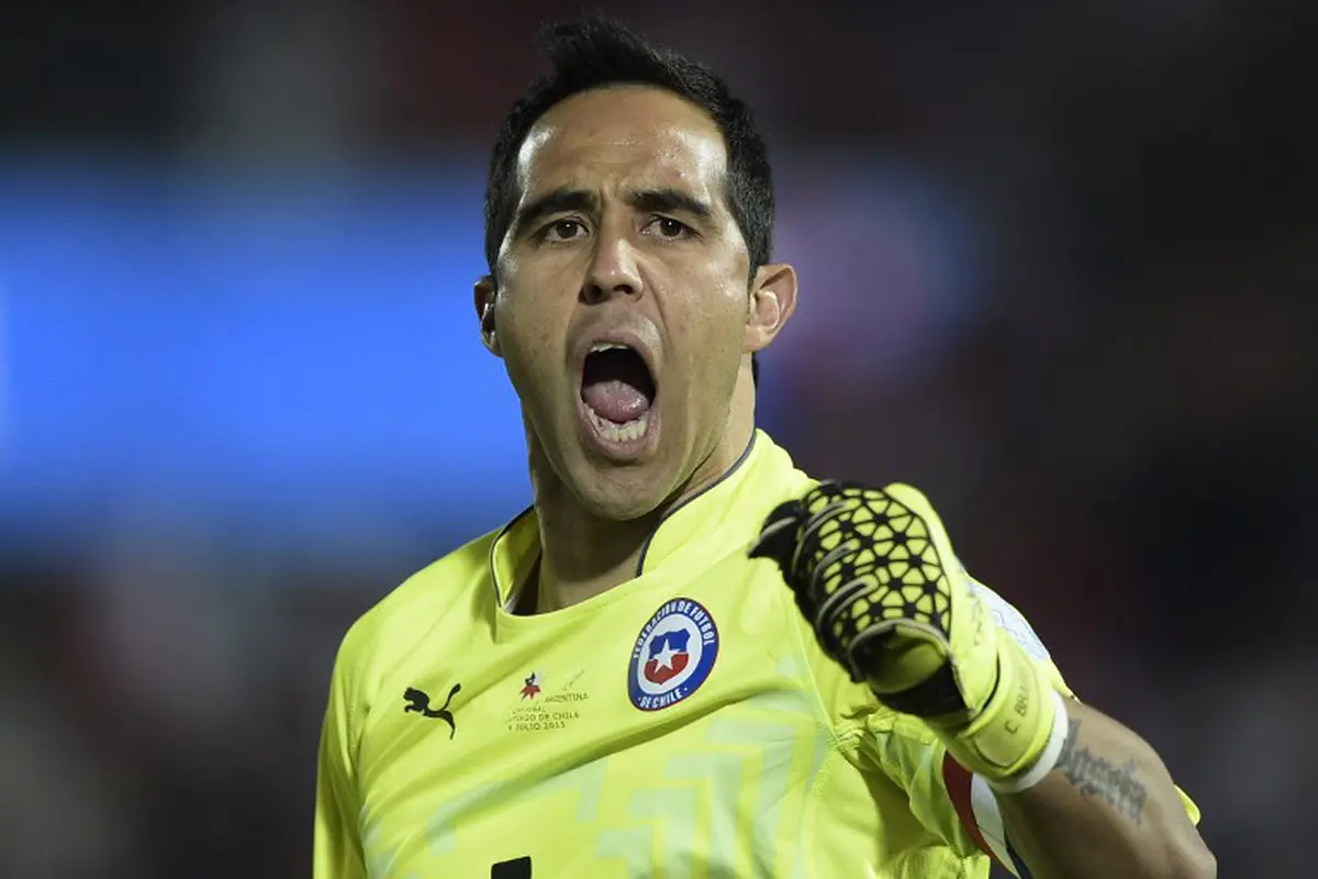 Claudio Bravo (AFP PHOTO / JUAN MABROMATA)