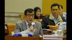 Menteri Hukum dan HAM Yasonna H Laoly menghadiri rapat kerja dengan Komisi III DPR, di Ruang Rapat Komisi III, Gedung Nusantara II, Kompleks Parlemen Senayan, Jakarta, Rabu (21/01/2105). (Liputan6.com/Andrian M Tunay)