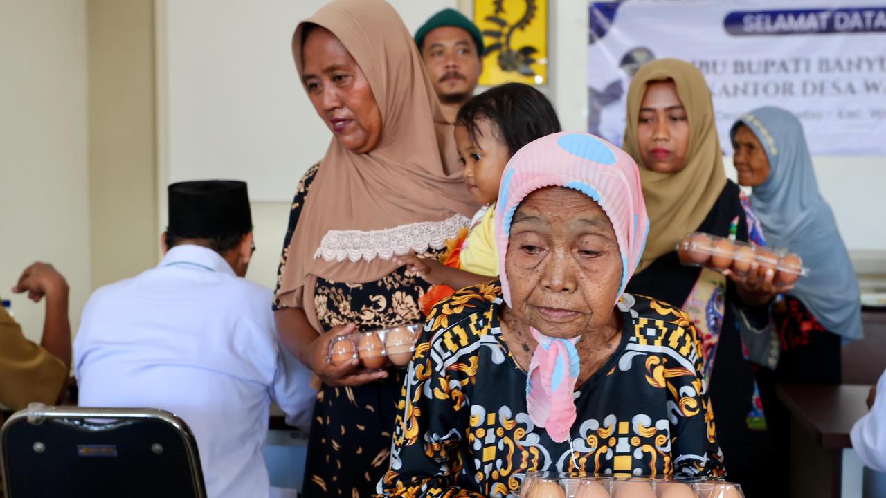 Kisah Desa di Banyuwangi Kembangkan Peternakan Ayam Petelur, Hasilnya Dibagikan untuk Warga Miskin