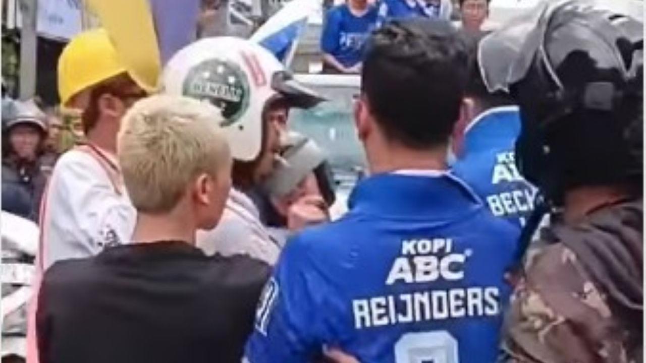 Viking Keroyok Bobotoh saat Pawai Persib, Polisi Cari Pelaku