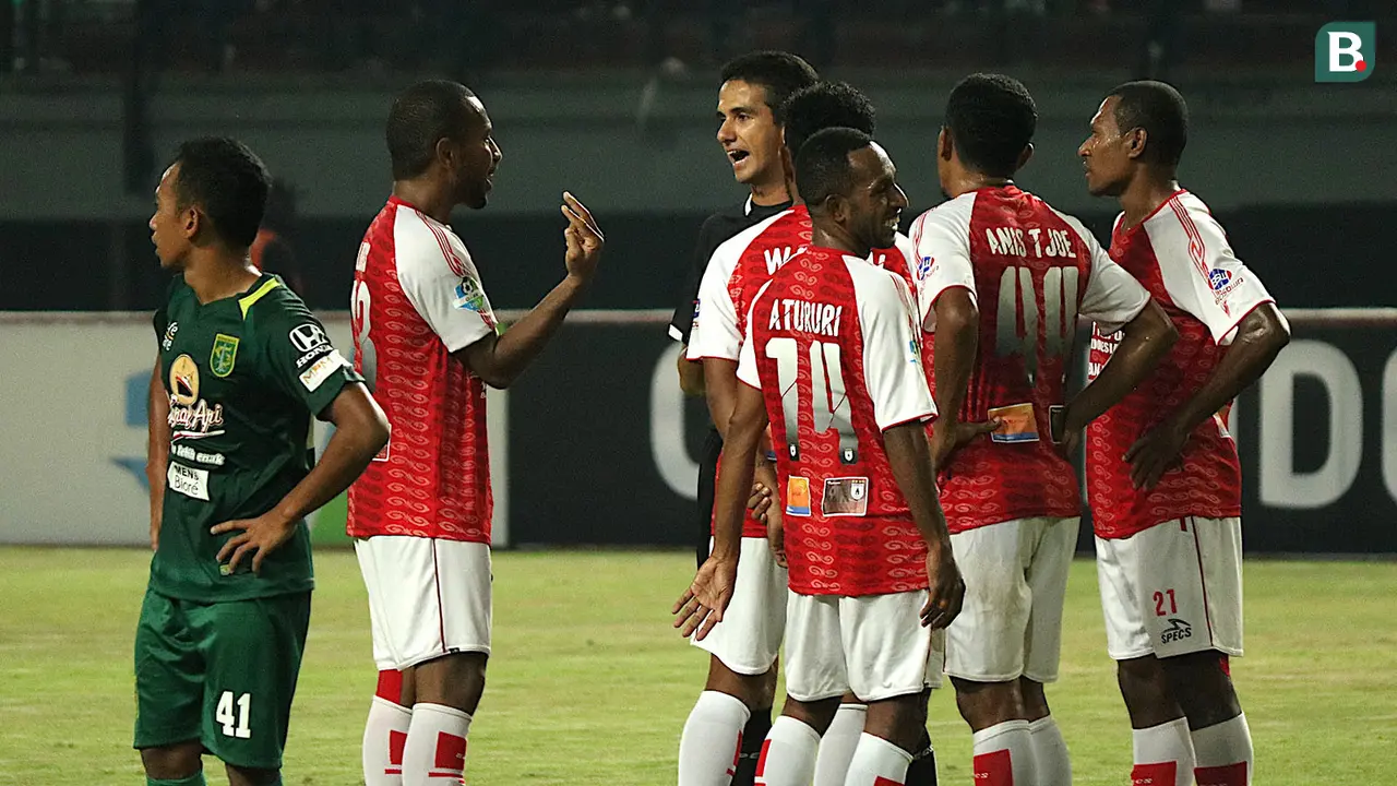 Persebaya Surabaya vs Persipura Jayapura