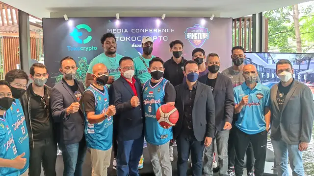 Peserta Indonesian Basketball League (IBL) 2022, Amartha Hangtuah bekerja sama dengan Tokocrypto.