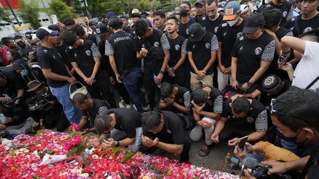 Arema Beri Penghormatan untuk Korban Tragedi Kanjuruhan Malang