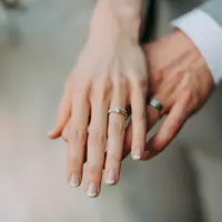 Ilustrasi Pernikahan Credit: unsplash.com/Samantha