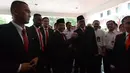 Menteri Dalam Negeri Tito Karnavian bersama pejabat lama Tjahjo Kumolo tiba untuk acara serah terima jabatan di Kantor Kemendagri, Jakarta, Rabu (23/10/2019). Presiden Jokowi resmi melantik Tito Karnavian menjadi Menteri Dalam Negeri dalam jajaran Kabinet Indonesia Maju. (merdeka.com/Imam Buhori)