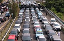 Lalu Lintas di Gerbang Tol Cengkareng Hingga Rawa Bokor Tersendat, Ada Genangan Air 15 Cm