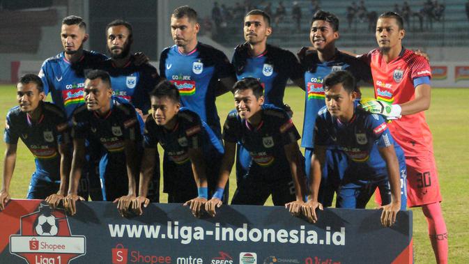 PSIS dalam laga terakhir melawan Persela di Stadion Moch. Soebroto, Magelang, Sabtu (6/7/2019). (Bola.com/Vincentius Atmaja)