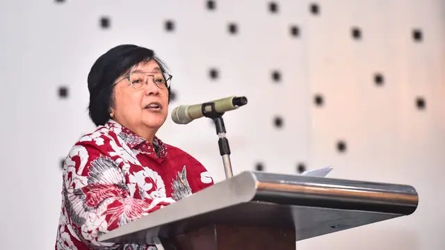 Menteri Lingkungan Hidup dan Kehutanan, Siti Nurbaya Bakar saat menyampaikan pidato. (Istimewa)