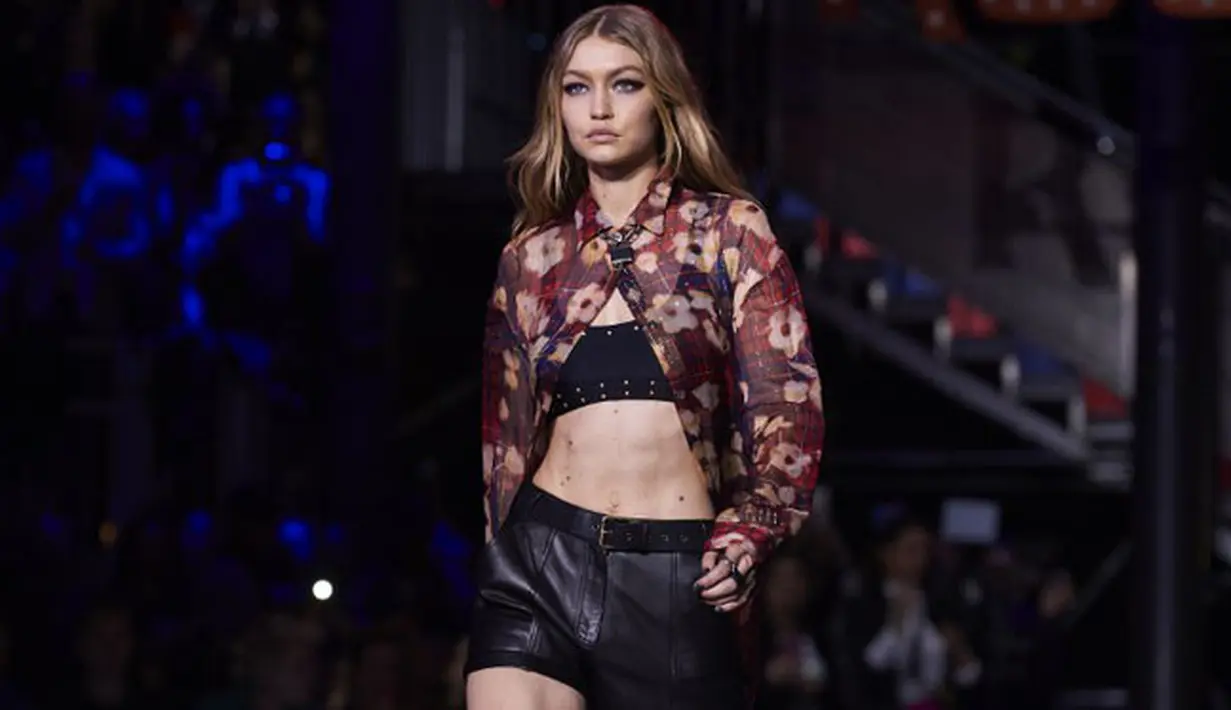 Seorang jurnalis bernama Laura Loomer membuat cuitan di Twitter dan sebuah foto. Ia menuliskan, muslim tengah berada di kekuatan penuh di lokasi serangan #ISIS NYC.  (AFP/Niklas Halle'n)