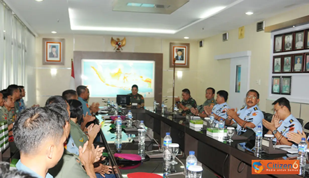 Citizen6, Jakarta: Asops Panglima TNI berharap, agar para atlet mampu berprestasi secara maksimal dan dapat meraih kemenangan sehingga mengangkat nama TNI dan Indonesia di forum Internasional. (Pengirim: Badarudin Bakri).