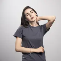 Kebiasaan sehari-hari yang bikin tubuh cepat lelah. (foto: azerbaijan_stockers/freepik)