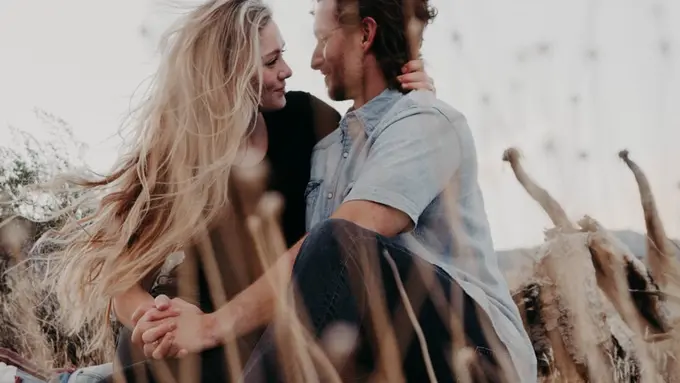 Ilustrasi Relationship