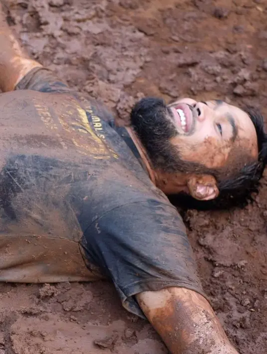 Teuku Wisnu Panjat Pinang (Instagram/teukuwisnu)