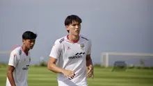 Mitchell Baker sudah bergabung latihan Timnas Indonesia d Bali jelang Piala AFF 2026 pasca disumpah sebagai WNI. (Bola.com/Alit Binawan)