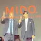 Kim Soo Hyun bersama CEO Mido, Franz Linder saat peluncuran Mido di Bangkok, Thailand (Istimewa)