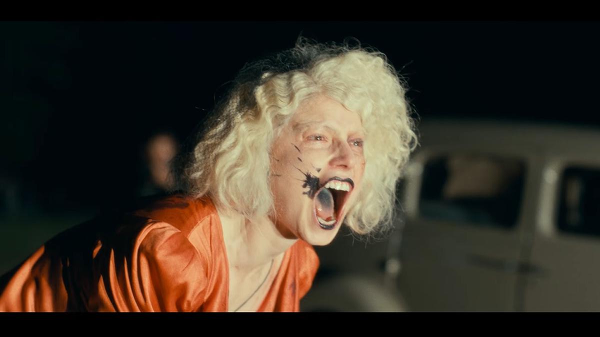 Trailer Film The Bride! Rilis, Kekasih Monster Frankenstein Tampil Nge-punk dan Gila-gilaan