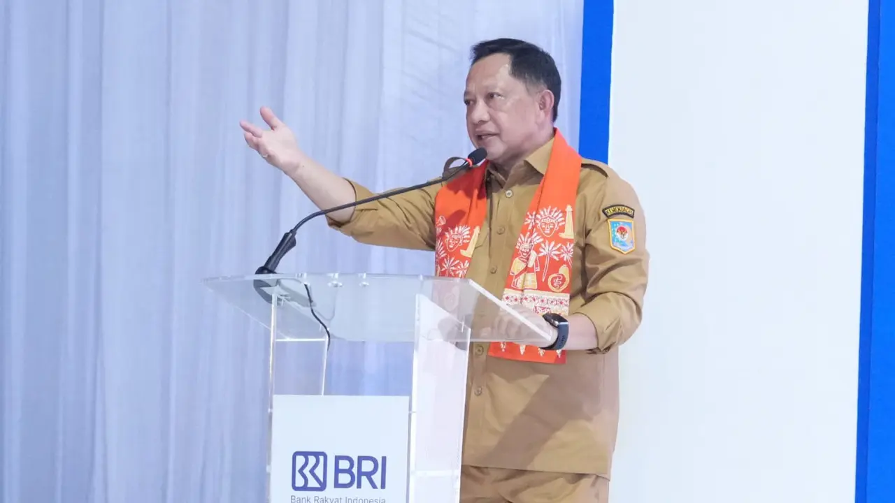 Menteri Dalam Negeri (Mendagri) Muhammad Tito Karnavian saat acara Sosialisasi Kolaborasi Program Pembiayaan Perumahan dan Pemberdayaan Ekonomi Rakyat di Lapangan Persima, Kecamatan Tambora, Kota Jakarta Barat, Senin (15/6/2026) (Istimewa)