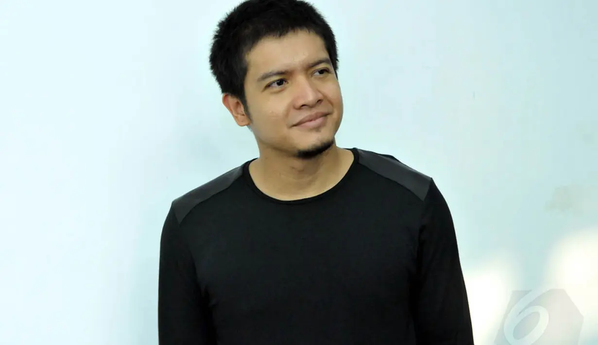 Bisnis fesyen dipilih pria kelahiran Jakarta, 23 Juli 1979 silam itu untuk mengerem laju produk luar yang begitu masif menyerbu pasar Indonesia. (Liputan6.com/Panji Diksana)