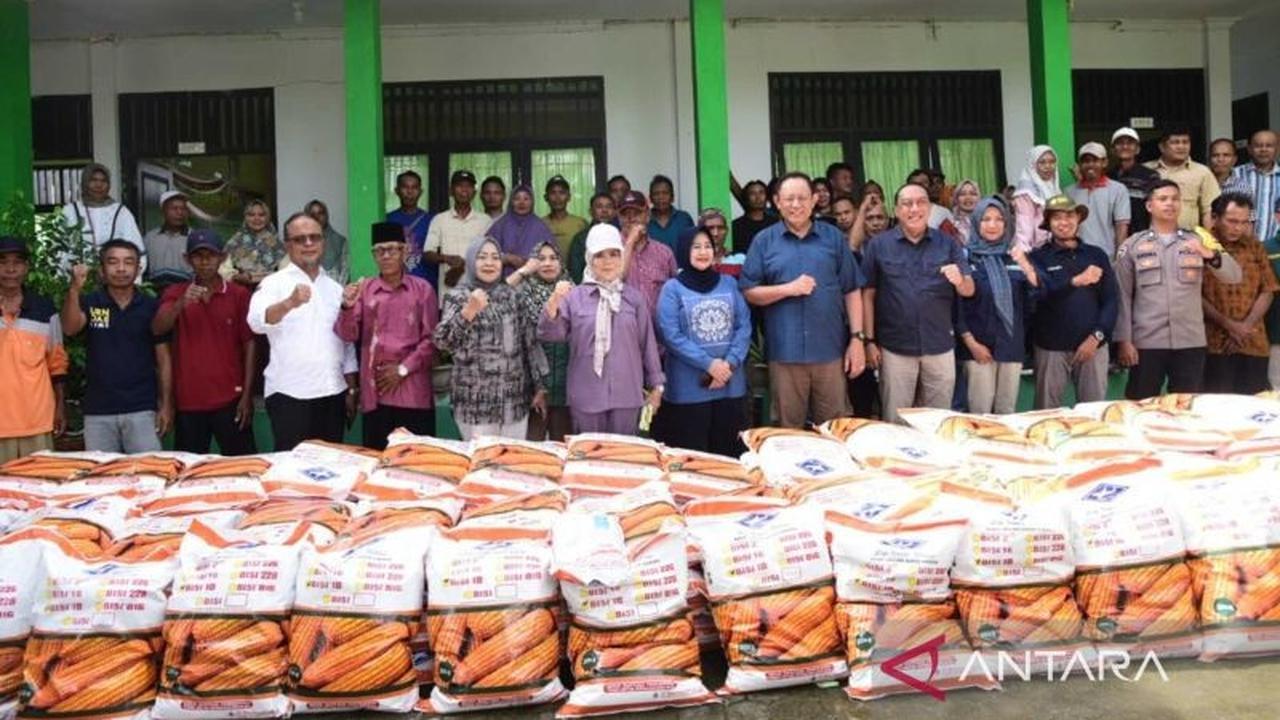 Gubernur Gorontalo Salurkan Bantuan Benih Jagung Rp6,4 Miliar, Tingkatkan Produktivitas Petani