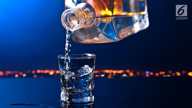 Minuman Beralkohol (iStockphoto)