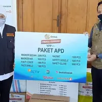 Penyerahan 500 Hazmat Dan 500 Foot Cover Oleh YPP Kepada Rumah Sakit TNI AL Dr Oepomo Lantamal V Dan Puskesmas Benowo