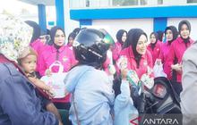 Bhayangkari Kalsel Salurkan Ratusan Paket Sayur Segar dari Program Pangan Lestari